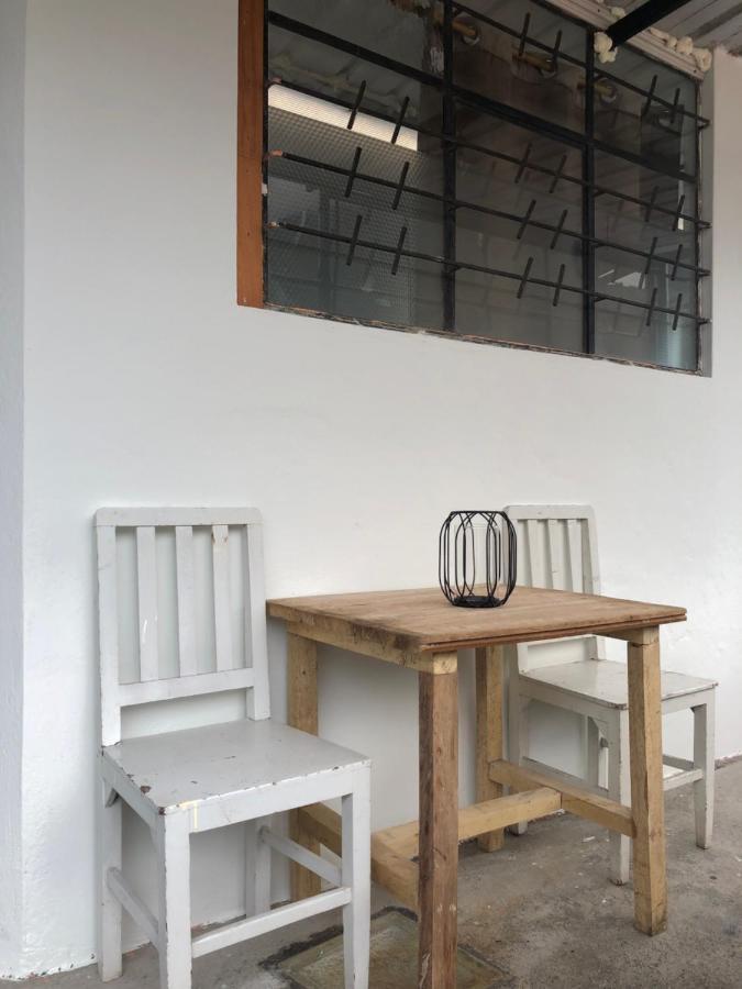 Tiny Apartment In The City Rooftop Terrace Baños Extérieur photo